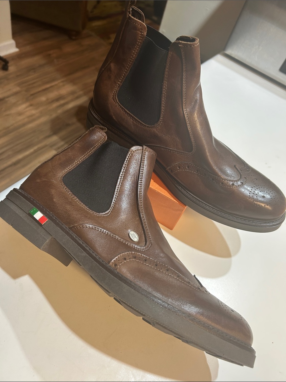 Italian-Accent Brown Leather Chelsea Boots - Men's Dress Casual NEVER WORN!